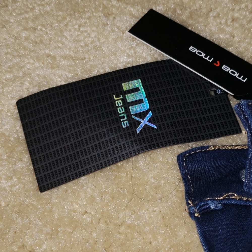 Jeans - Picture 2 of 4